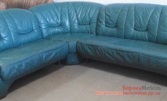 Угловой кожаный диван бирюзового цвета