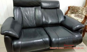 Кожаный диван-лавсит с релаксом