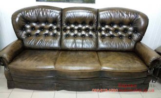 Трехместный кожаный диван честер