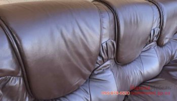 Раскладной трехместный диван