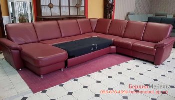 Большой кожаный п-образный угловой диван