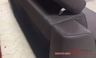 Фирменный кожаный угловой диван