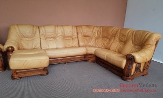 Угловой диван на деревянном каркасе