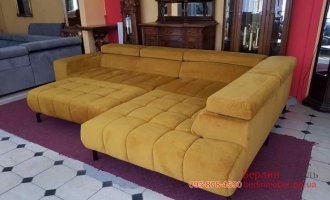 Угловой диван в ткани c пуфом