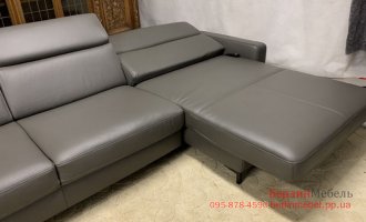 Кожаный диван реклайнер фирмы Hukla