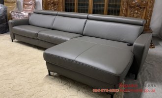Кожаный диван реклайнер фирмы Hukla