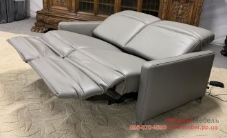 Новый кожаный диван реклайнер