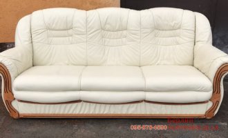 Раскладной кожаный трехместный диван