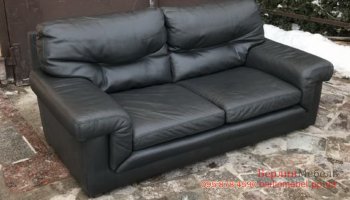 Раскладной двухместный кожаный диван
