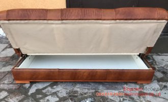 Раскладной кожаный трехместный диван
